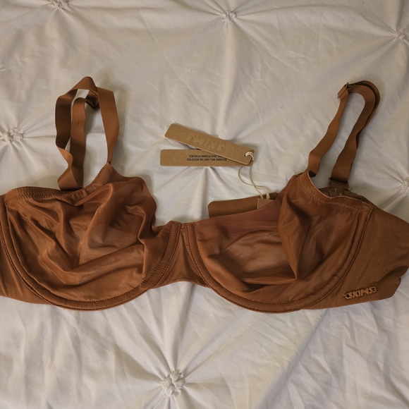 SKIMS Women's Unlined Demi Bra - Bronze 38C - Picture 1 of 2